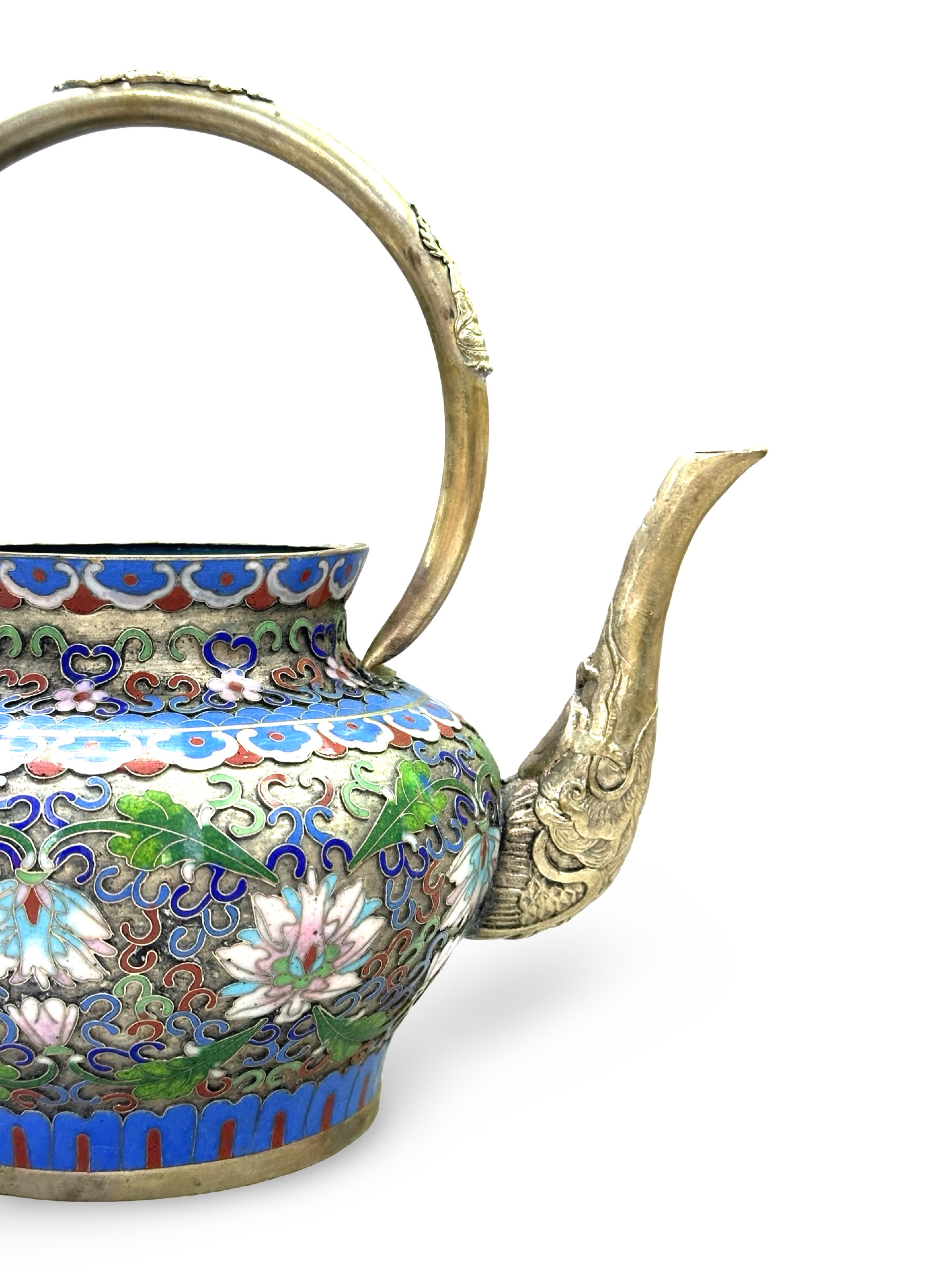 Title: Vintage Chinese Cloisonné Enamel Teapot – Lotus Blossom Design with Brass Handle & Foo Dog Finial (景泰蓝）