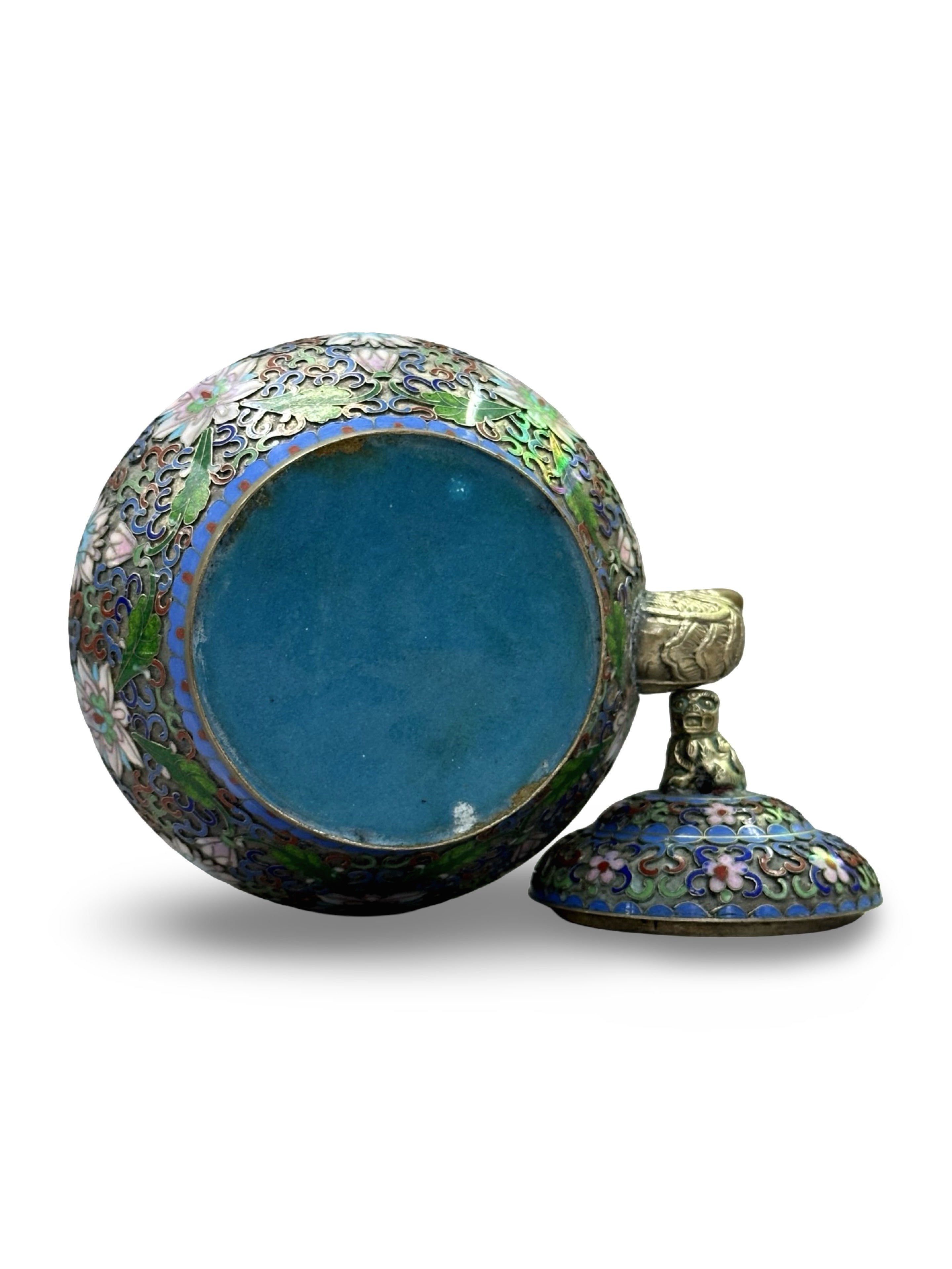 Title: Vintage Chinese Cloisonné Enamel Teapot – Lotus Blossom Design with Brass Handle & Foo Dog Finial (景泰蓝）