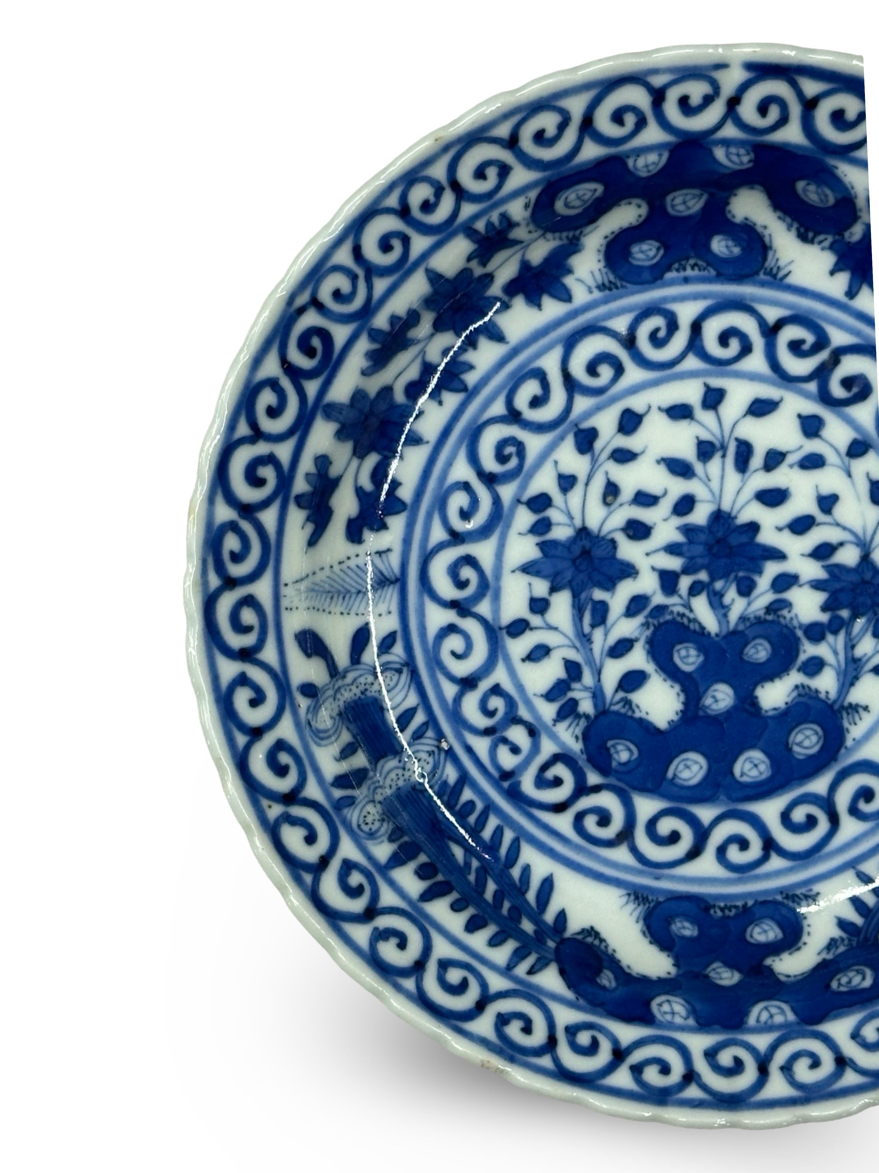 Qing Dynasty Blue & White Porcelain Plate | Late Qing Dynasty Scalloped Rim Dish
