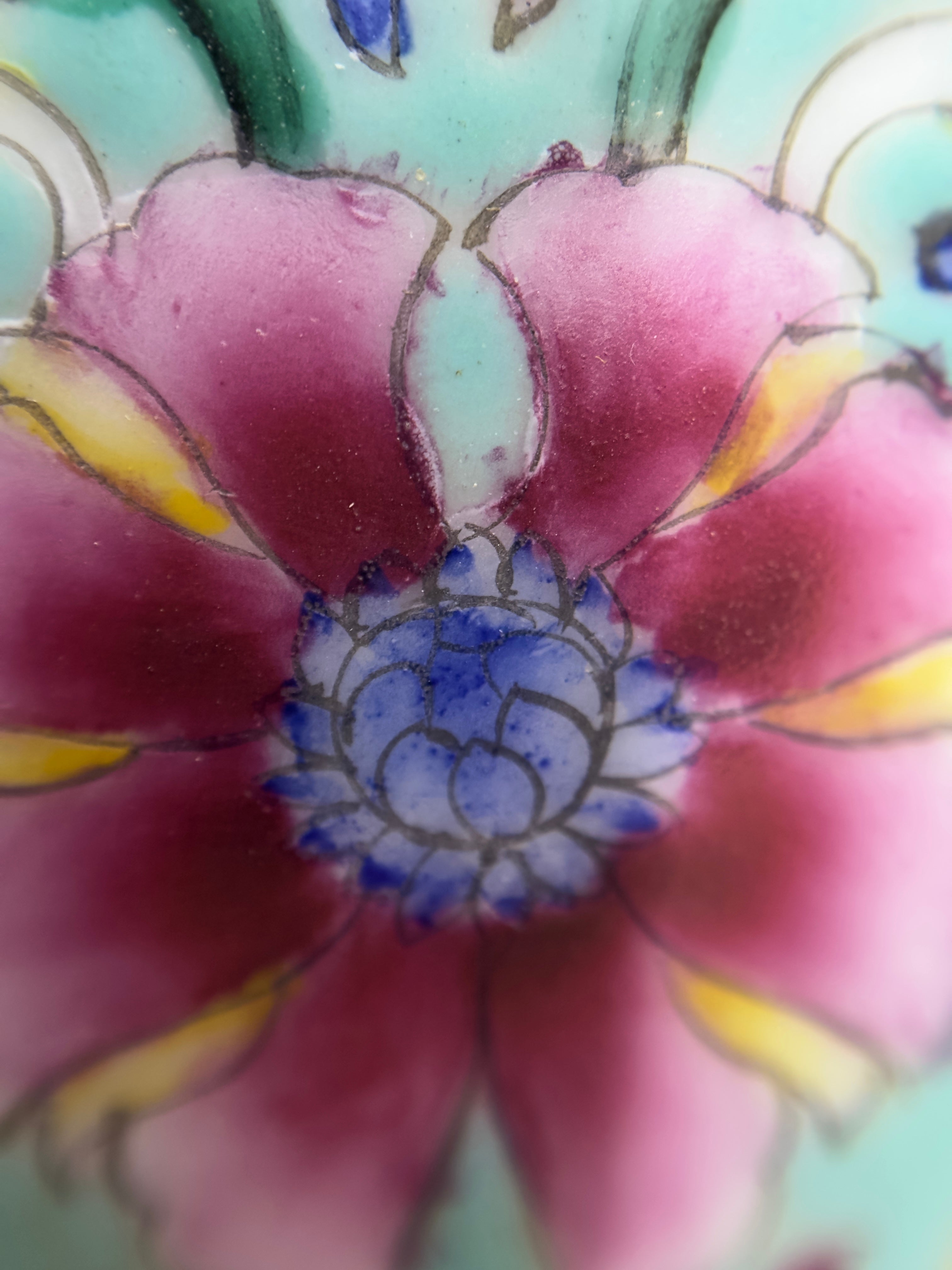 20th-century Hand painted vase