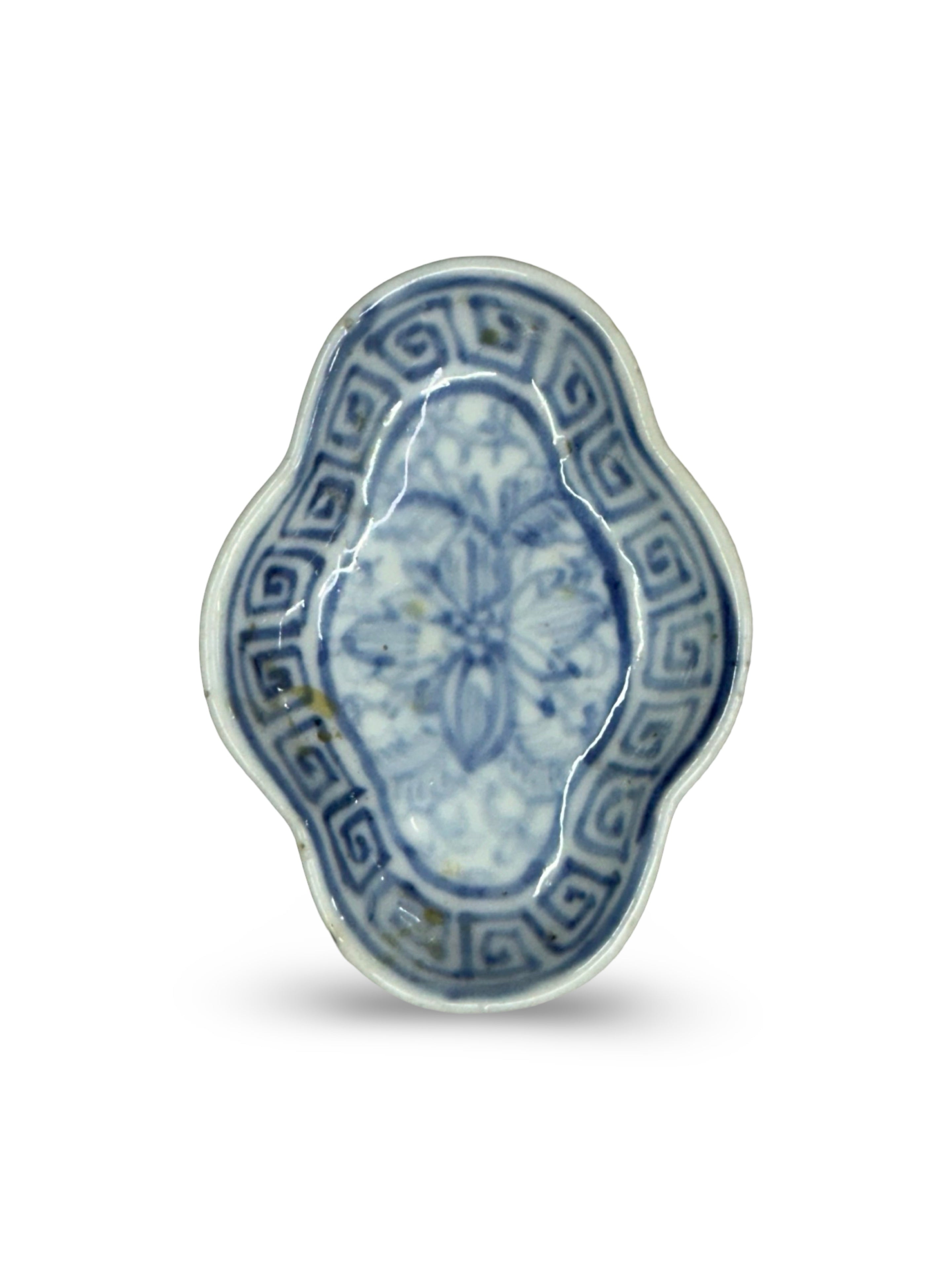 Antique Blue and White Porcelain Soy Sauce Plate - Floral & Geometric Pattern