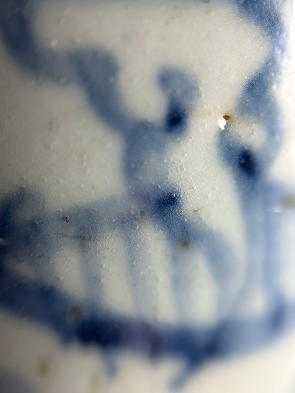 Mid-century was Chinese Blue & White Hand-Painted Tea Cup - Figurative Scholar & Landscape